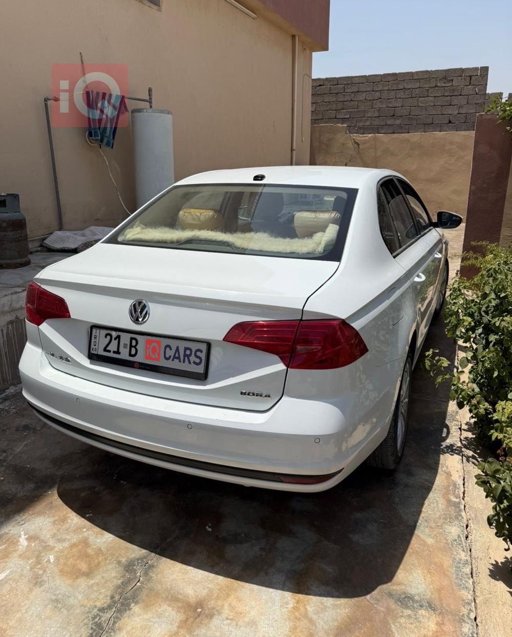 فولكسفاغن بورا